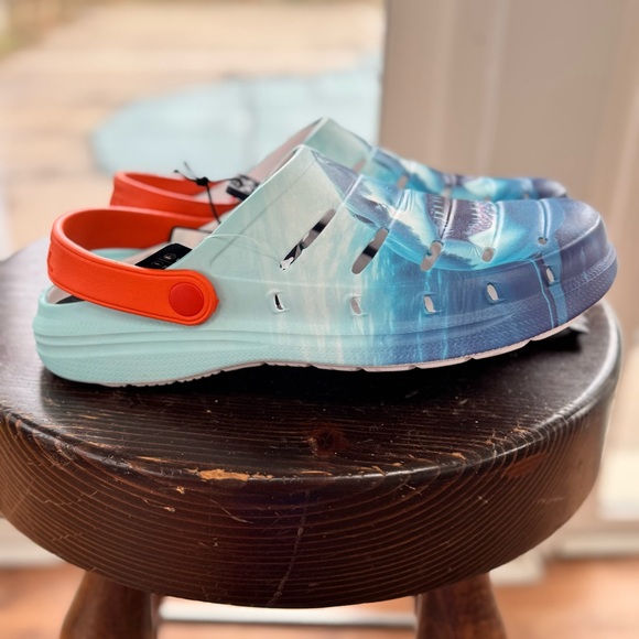 Rugged Shark Men's Size 10 Shark Week Clogs NWT Discovery Channel Blue Orange - Picture 2 of 10